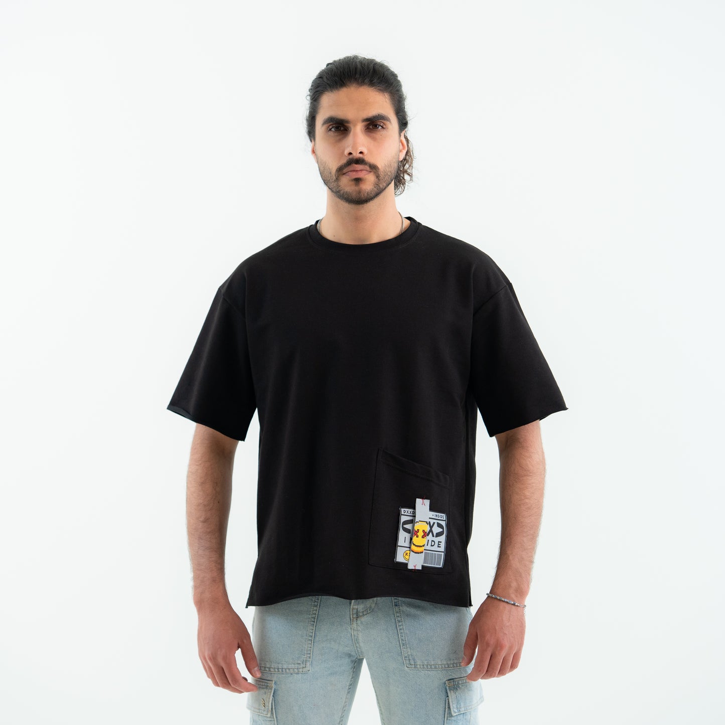 THE TEE IN BLACK